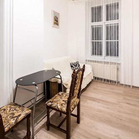 Apartament On Franka Street Apartment Лвив Екстериор снимка