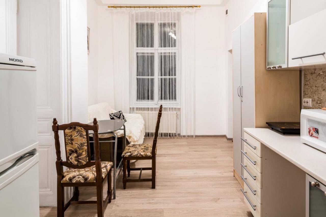 Apartament On Franka Street Apartment Лвив Екстериор снимка